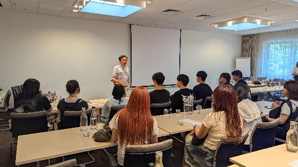 [독일] 진로탐색 멘토링 세미나 대표이미지